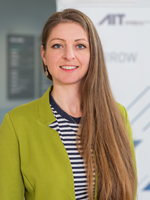 Portraitfoto von Teresa Schubert